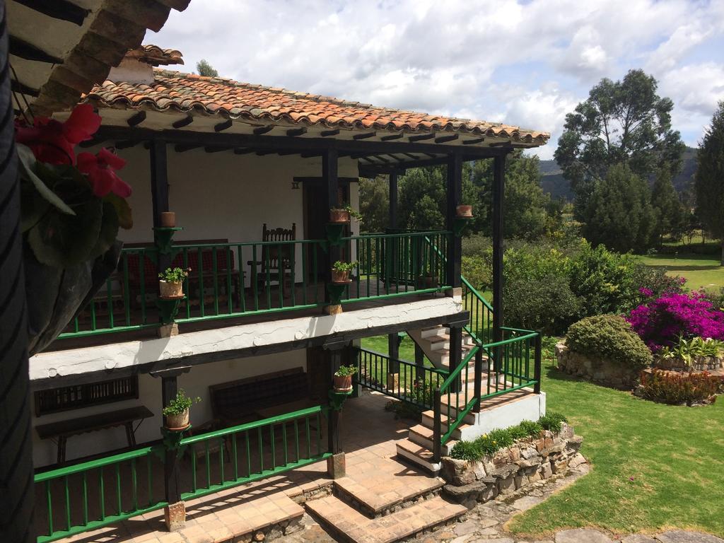 Hotel San Luis De Ucuenga Nobsa エクステリア 写真