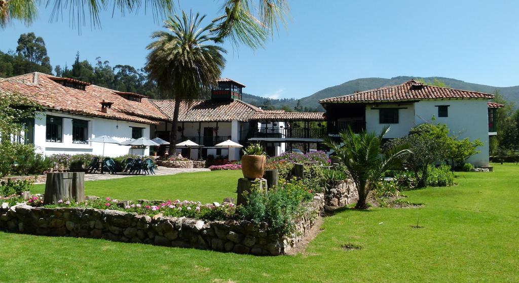 Hotel San Luis De Ucuenga Nobsa エクステリア 写真