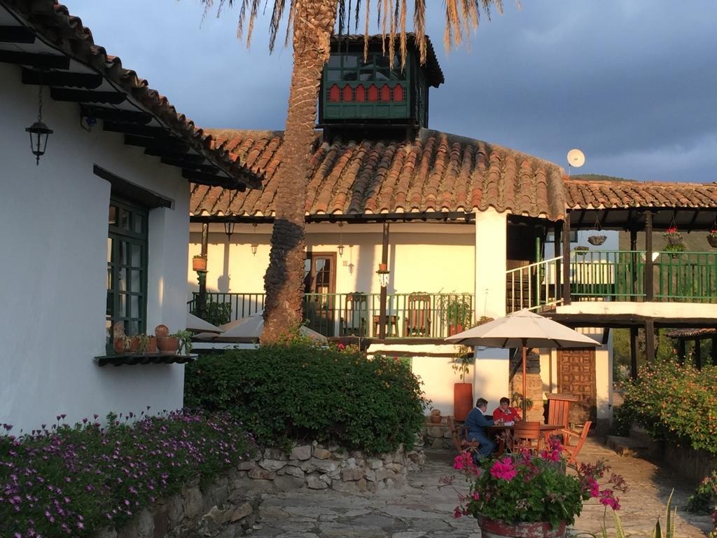 Hotel San Luis De Ucuenga Nobsa エクステリア 写真